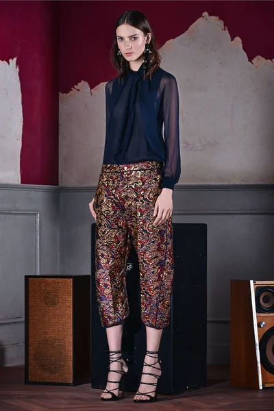 Look 24